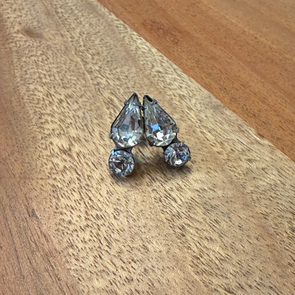 Elegant Silver Crystal Earrings pierced earrings